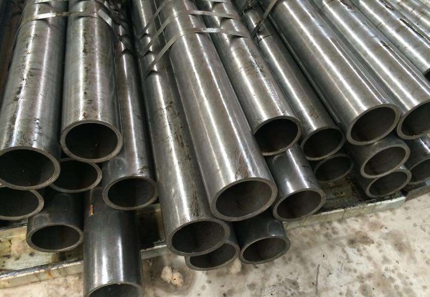 無縫鋼管的繼續(xù)伸長(zhǎng)時(shí)的應(yīng)力(圖1)